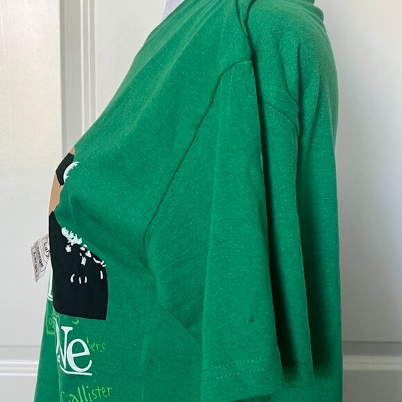 NWT Home Alone Short Sleeve Christmas Holiday Shirt Size Large NEW - Picture 6 of 11